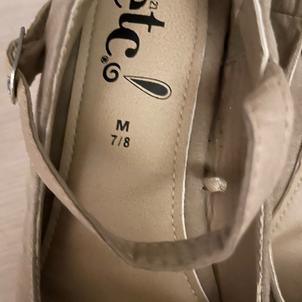 Tan Wedges - Picture 3 of 3